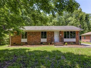 3948 Colebrook Rd, Charlotte, NC 28215