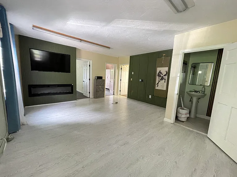 133 Church St — Photo 14