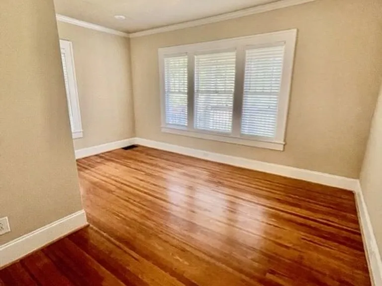 401 Wesley Heights Way — Photo 12