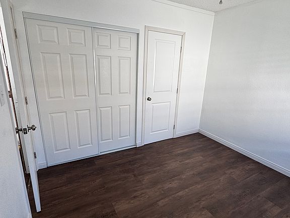 3rd image of 4539 W 167th St