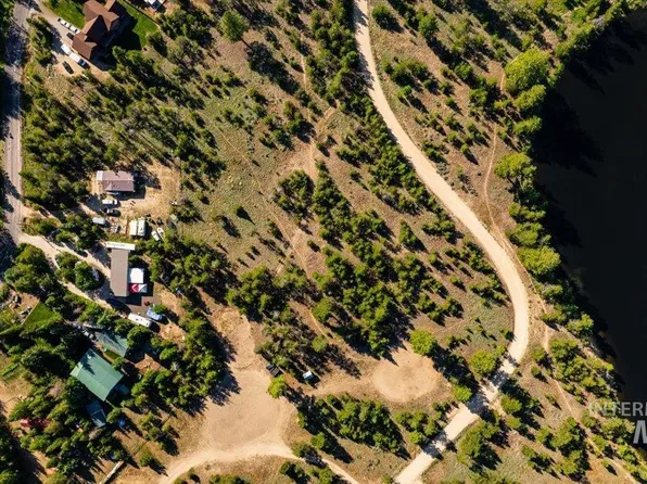 126 Forest Pl, Donnelly, ID 83615