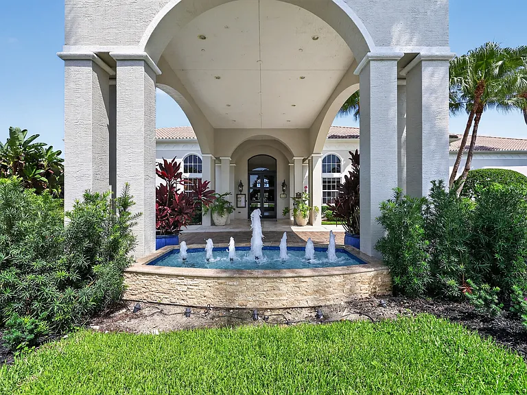 143 Isle Verde Way — Photo 38