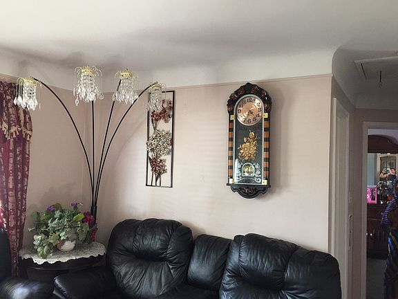 5th image of 24256 Joanne Ave