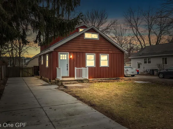 2709 19th Ave, Port Huron, MI 48060