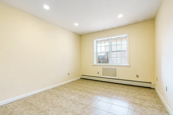 Rented by Daniel Gale Sotheby's International Realty | media 6