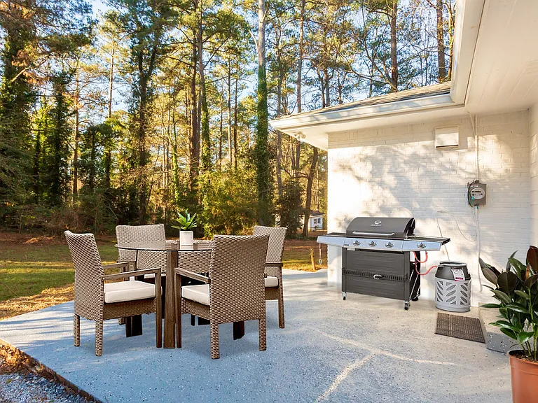 3395 Jackson Dr — Photo 13