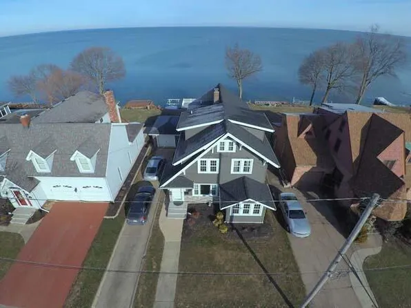 2228 Harborview Blvd, Lorain, OH 44052