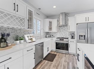 49 Theresa Marie Ave, Woonsocket, RI 02895