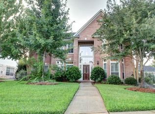 16023 Elmwood Manor Dr, Cypress, TX 77429