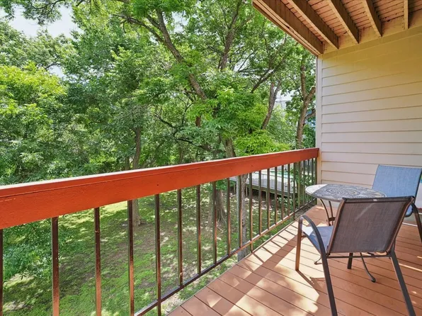 7660 Skillman St APT 703, Dallas, TX 75231