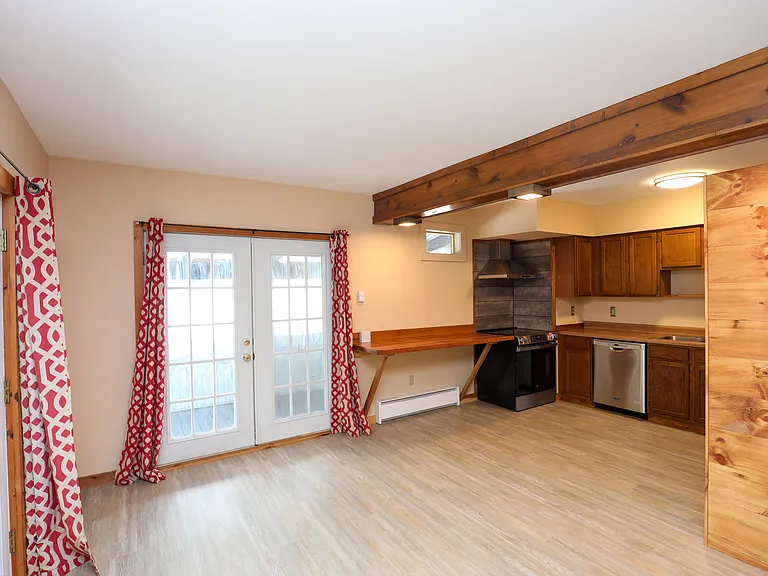 340 Abeel St #2 — Photo 5