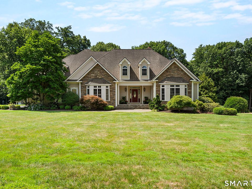 1st image of 19 Woodcock Lane