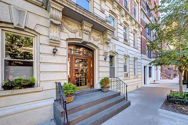 Sold by Town Residential | media 11