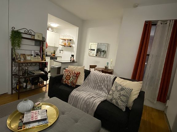 2nd image of 247 W 15th St APT 3A