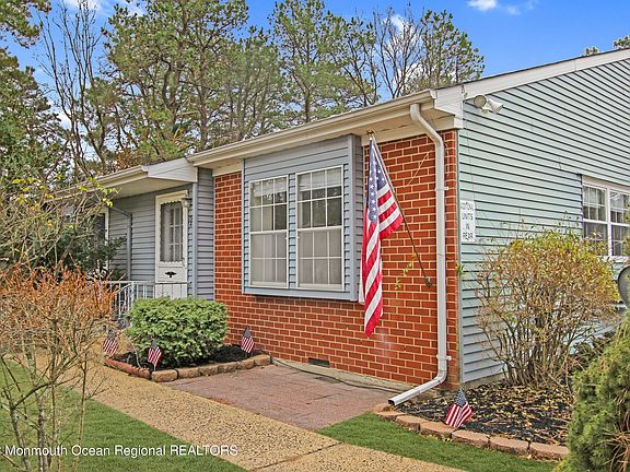 2nd image of 79A Milford Ave