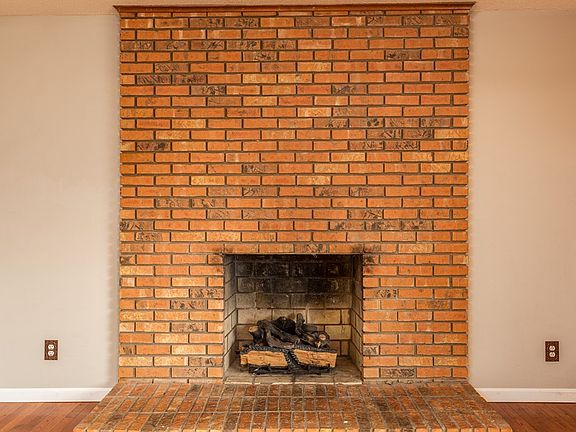 4th image of 14148 Brynwood Dr