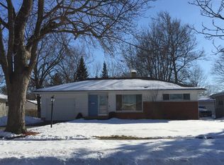 429 Lake Ave, Downers Grove, IL 60515