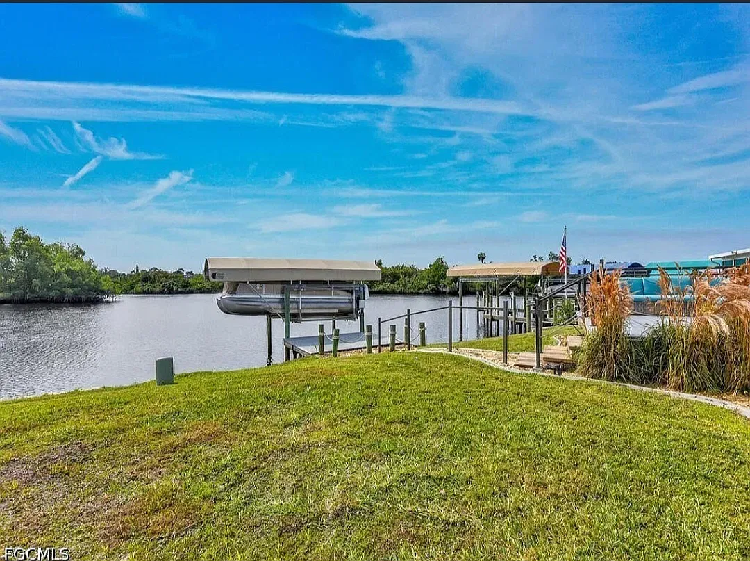 2 bed, 1056 sqft, $3,000 — Photo 2
