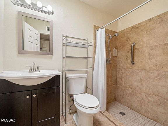 2nd image of 3235 W Dakota Pl