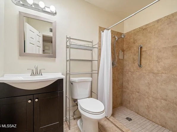 3235 W Dakota Pl, Tucson, AZ 85746