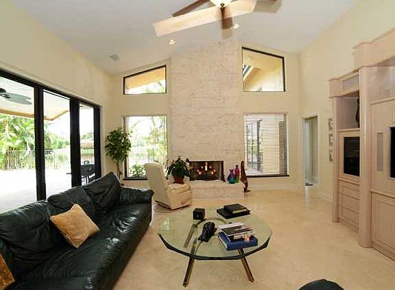 Home For Sale In Woodfield Hunt Club