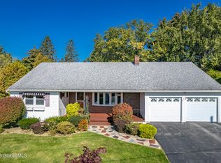 32 Coolidge Rd, Amsterdam, NY 12010