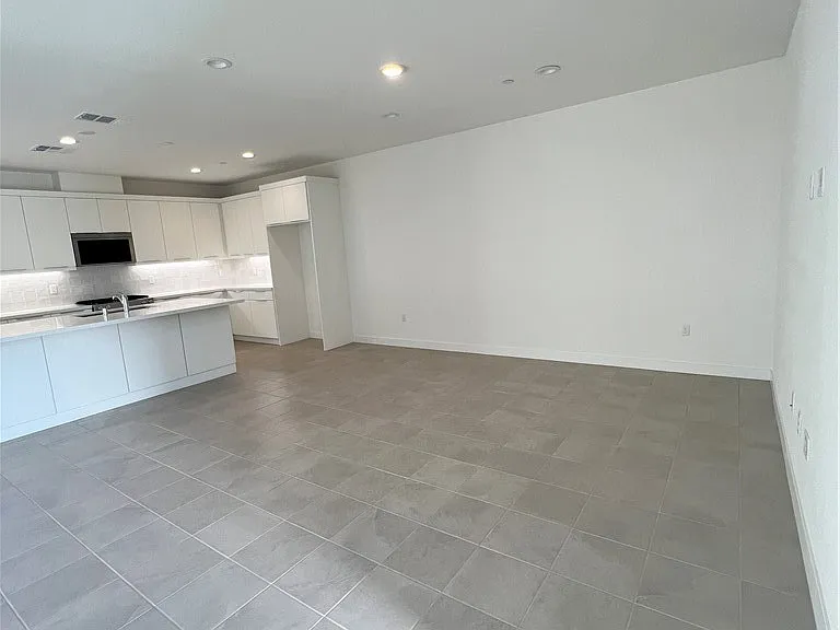 75189 Aldrich — Photo 18