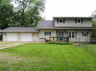 8761 S Singhurst St, Terre Haute, IN 47802