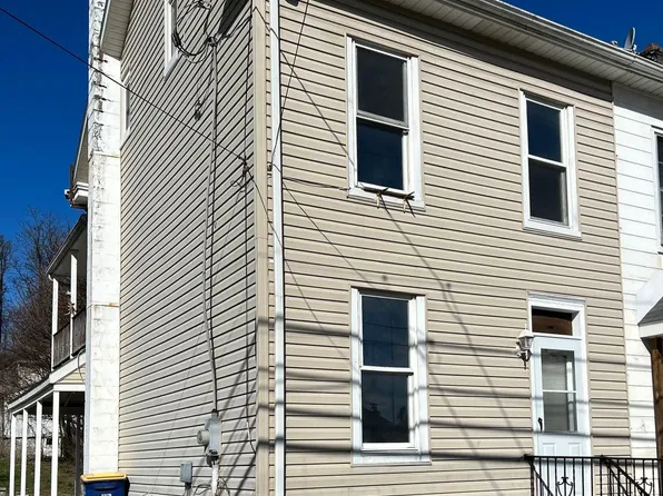84 S Front St, York Haven, PA 17370
