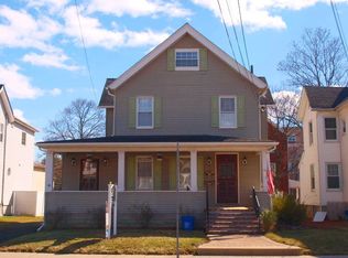 44 E Somerset St, Raritan, NJ 08869