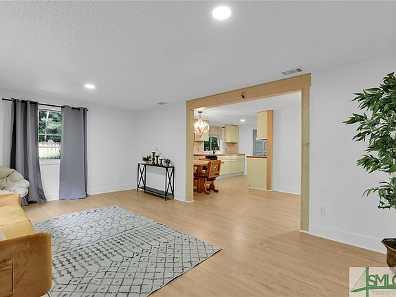 3rd image of 2305 Shaw Avenue #1/2 A