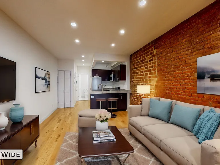 415 E 78th St #2C — Photo 2