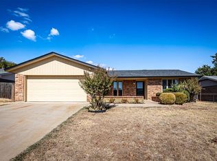 7911 NW Echo Rd, Lawton, OK 73505