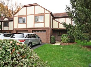 80 Linwood Ave #T027, Cresskill, NJ 07626