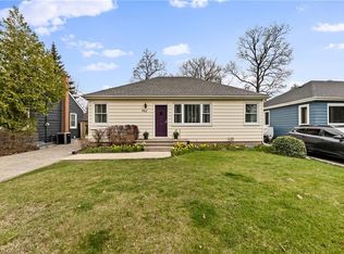 407 Queen Mary Dr, Oakville, ON L6K3M2