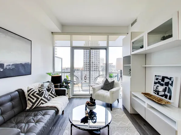50 Bruyeres Mews #1608, Toronto, ON M5V 0H8