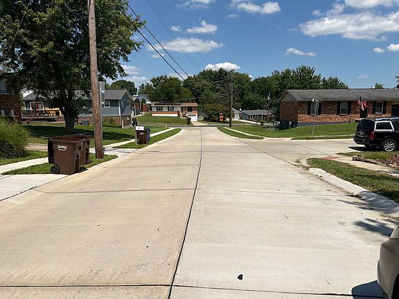 4th image of 3806 Lambda Dr