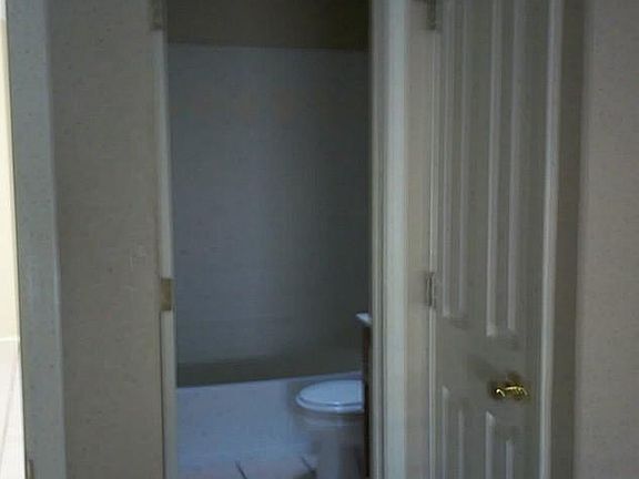 5th image of 1604 Glenn James Pl APT B