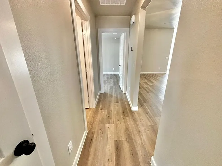2612 Tiffin Ave — Photo 13