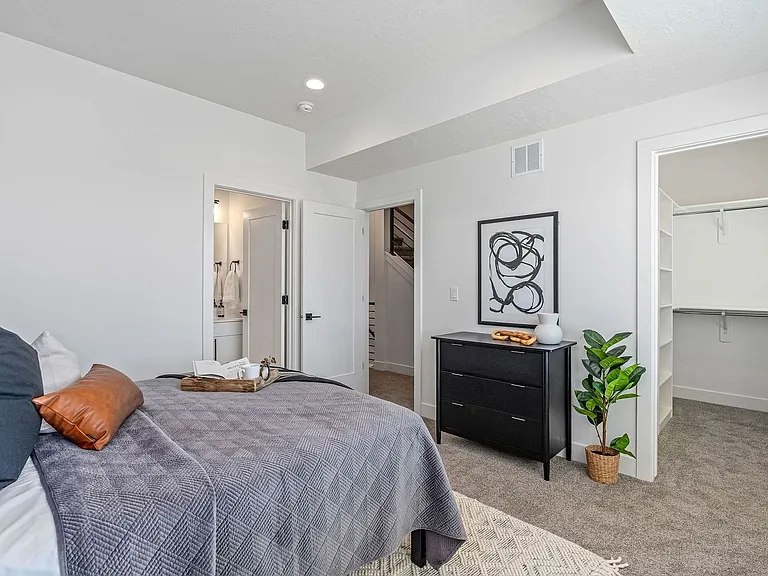 Central Heights Townhomes — Photo 19