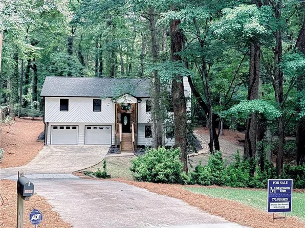 4508 Lost Mountain Ct, Powder Springs, GA 30127