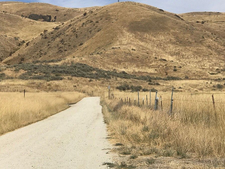 2nd image of 5 Spur Ln