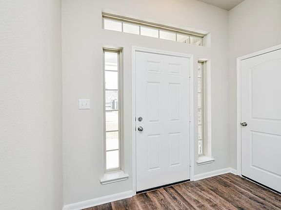 4th image of 101 Duck Haven Ct #Mq6xoq