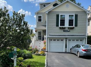 7 Harbor View Ave, Norwalk, CT 06854