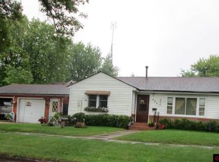 414 8th Ave N, Saint James, MN 56081