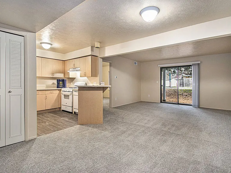 Indian Lakes Apartments — Photo 78