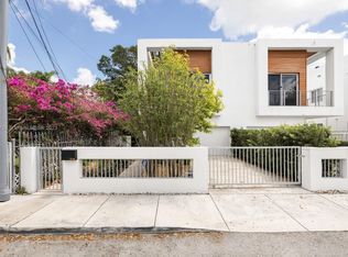 3043 New York St, Miami, FL 33133