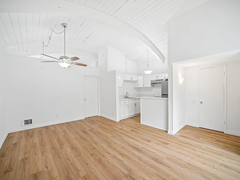 Sherman Garden Apts.. Gorgeous Newly Remodeled Apartments!! CALL NOW! — Photo 38