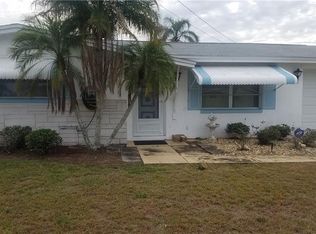5254 Front Dr, Holiday, FL 34690