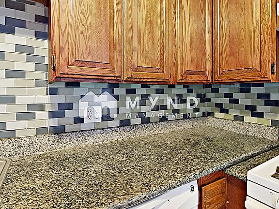5th image of 9700 Mountain Blvd APT 15